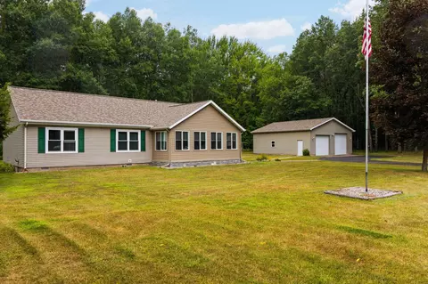 2611 Sandbridge, Gladwin, MI 48624 photo 4