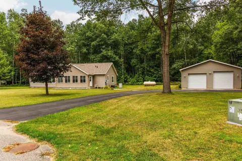 2611 Sandbridge, Gladwin, MI 48624 photo 5