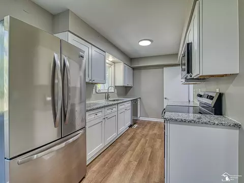 8850 Day, Monroe, MI 48162 photo 8