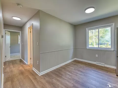 8850 Day, Monroe, MI 48162 photo 6