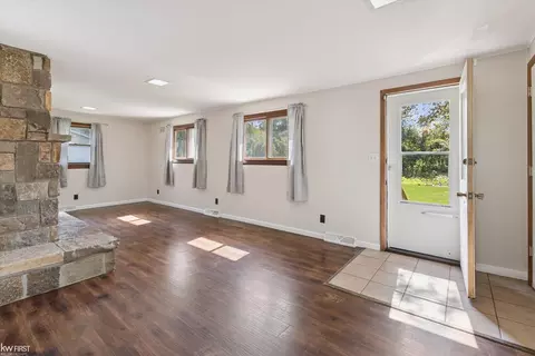6374 Webb, Flint, MI 48506 photo 17