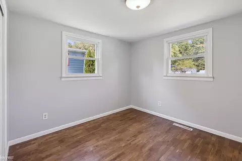 6374 Webb, Flint, MI 48506 photo 24