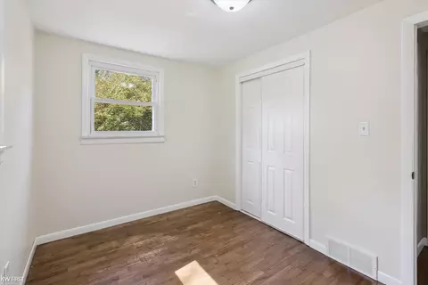 6374 Webb, Flint, MI 48506 photo 22