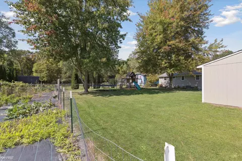 6374 Webb, Flint, MI 48506 photo 46