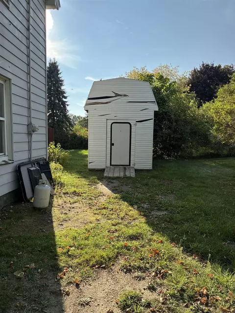 Exterior - 415 Dimmick, Owosso, MI 48867 photo 3 of 5