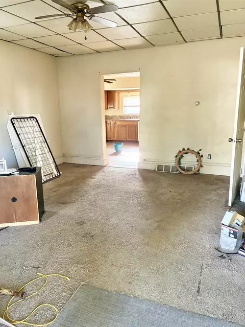 Living - 415 Dimmick, Owosso, MI 48867 photo 2 of 2