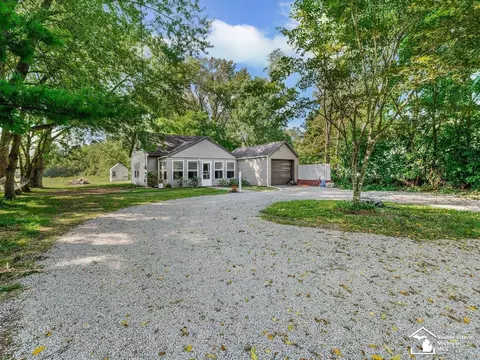 109 W Dean, Temperance, MI 48182