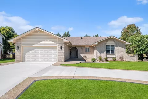 423 Silvervale, Rochester, MI 48309