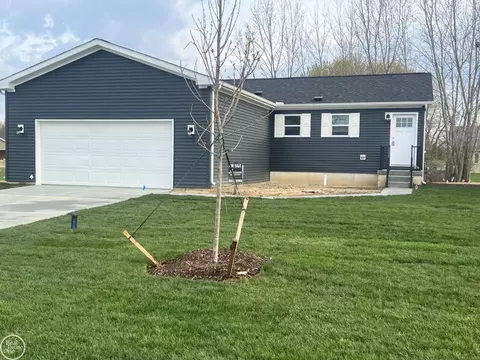 4225 Sugar Maple UNIT 6, Flint, MI 48506