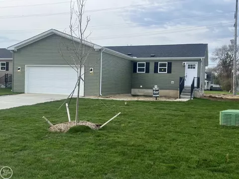 4237 Sugar Maple UNIT 8, Flint, MI 48506