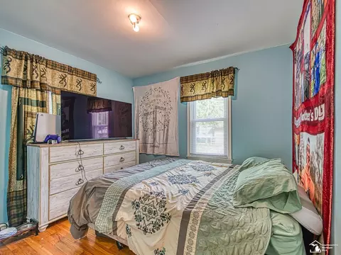 Bedroom - 1664 Sunset, Monroe, MI 48162 photo 1 of 3