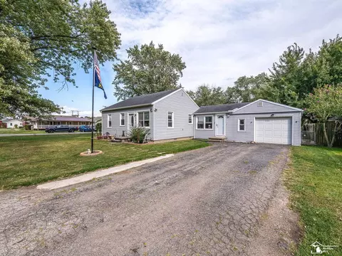 Exterior - 1664 Sunset, Monroe, MI 48162 photo 2 of 10