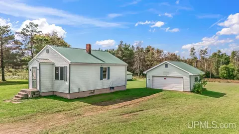 4047 D, Bark River, MI 49807 photo 2