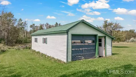 4047 D, Bark River, MI 49807 photo 21