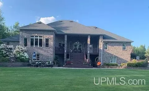 6163 G5, Escanaba, MI 49829