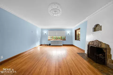 Living - 502 Pemberton, Grosse Pointe, MI 48230 photo 3 of 7