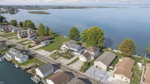 8274 Anchor Bay, Clay, MI 48001