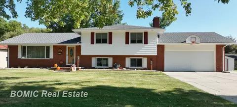 228 Saginaw, Vassar, MI 48768