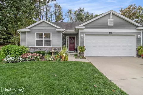870 Spirea, Howell, MI 48843
