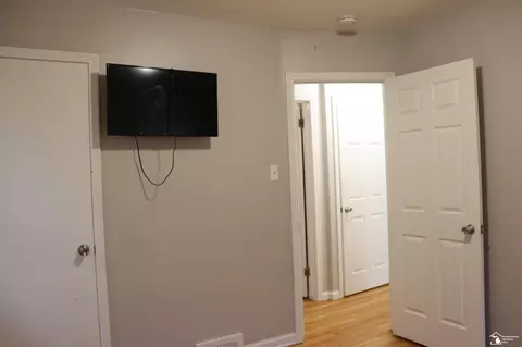 Bedroom - 3436 Bennett, Dearborn, MI 48124 photo 3 of 6
