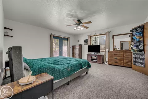 Bedroom - 10175 Spring Arbor, Spring Arbor, MI 49283 photo 4 of 9