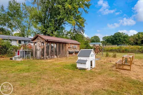 Exterior - 10175 Spring Arbor, Spring Arbor, MI 49283 photo 10 of 14