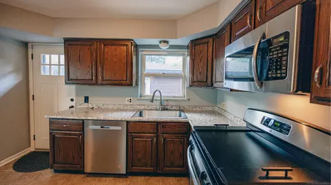 Kitchen - 795 Grosse Pointe, Grosse Pointe, MI 48230 photo 4 of 4