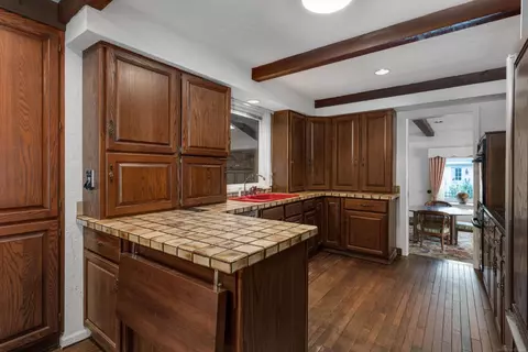 Kitchen - 1131 Audubon, Grosse Pointe Park, MI 48230 photo 1 of 5