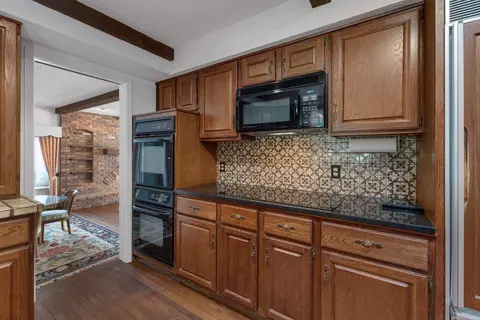 Kitchen - 1131 Audubon, Grosse Pointe Park, MI 48230 photo 3 of 5