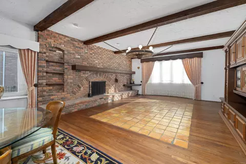Living - 1131 Audubon, Grosse Pointe Park, MI 48230 photo 4 of 5