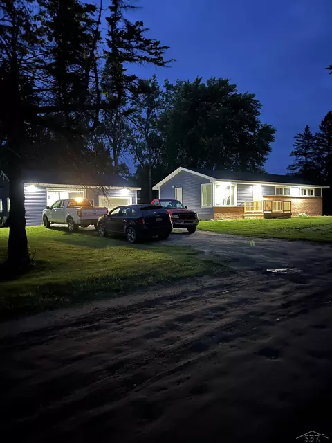4835 E Brian, Midland, MI 48642 photo 3