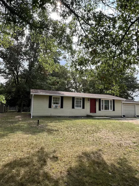 Exterior - 2191 Pine Cres, Farwell, MI 48622 photo 3 of 3