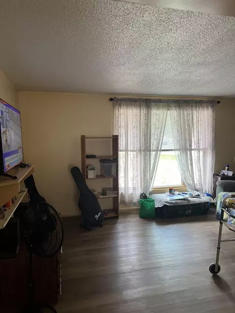 Living - 2191 Pine Cres, Farwell, MI 48622 photo 1 of 2