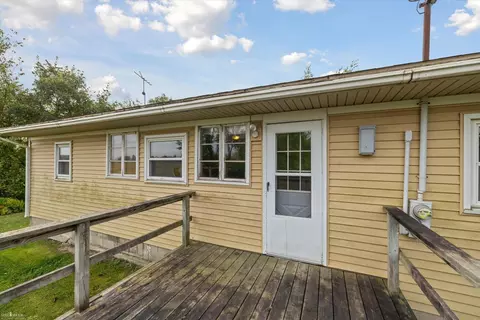 Exterior - 3487 E Wildermuth, Owosso, MI 48867 photo 4 of 5