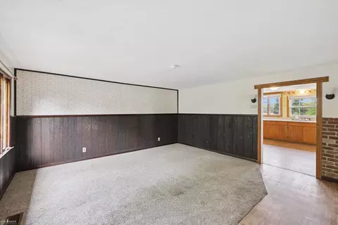 Living - 3487 E Wildermuth, Owosso, MI 48867 photo 2 of 3