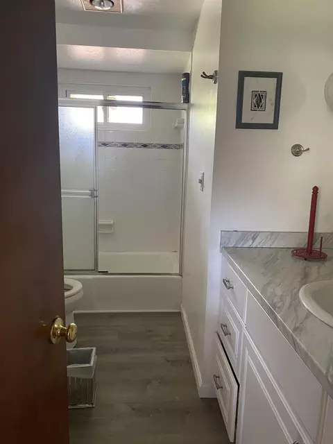 Bath - 5345 Birchtree, Flint, MI 48532 photo 2 of 2