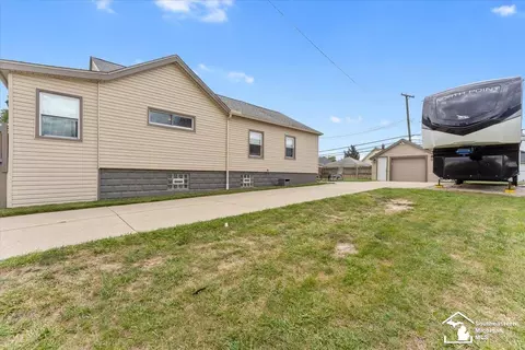 Other - 18747 Riverview, Riverview, MI 48193 photo 4 of 4