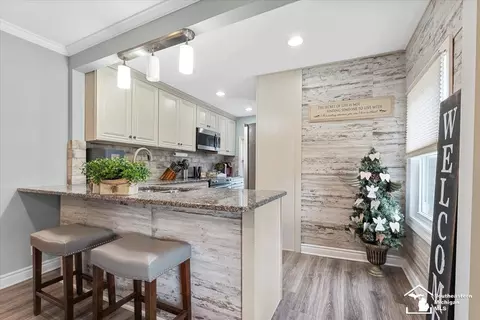 Kitchen - 18747 Riverview, Riverview, MI 48193 photo 1 of 4