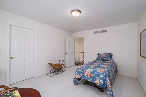 Bedroom - 825 Bishop, Grosse Pointe, MI 48230 photo 6 of 6