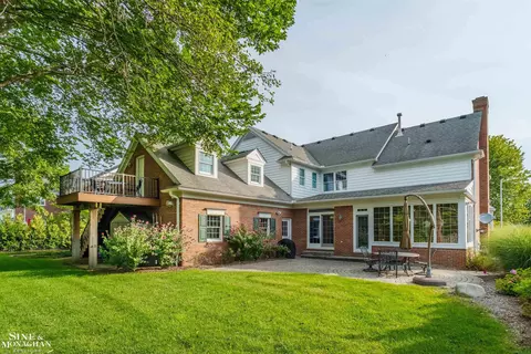 Exterior - 825 Bishop, Grosse Pointe, MI 48230 photo 4 of 16