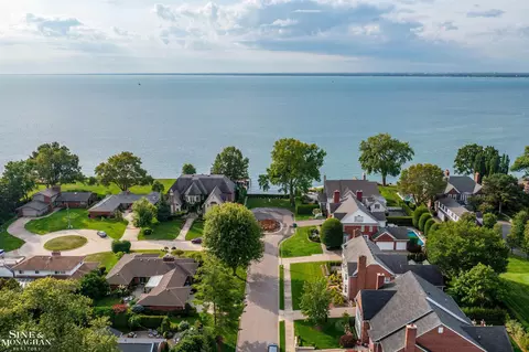 View/Area - 825 Bishop, Grosse Pointe, MI 48230 photo 2 of 4
