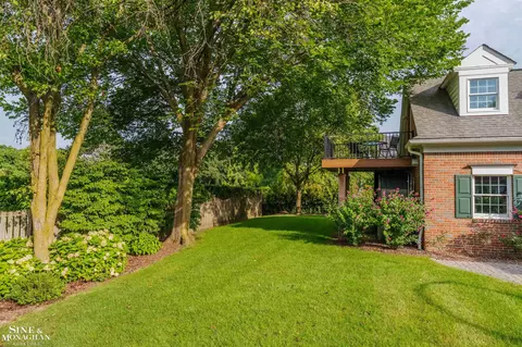 Exterior - 825 Bishop, Grosse Pointe, MI 48230 photo 5 of 16
