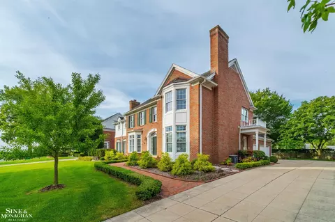 Exterior - 825 Bishop, Grosse Pointe, MI 48230 photo 16 of 16