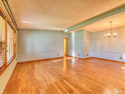 Living - 1189 Sunset, Monroe, MI 48162 photo 1 of 7