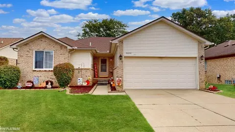 46042 Pat, New Baltimore, MI 48051