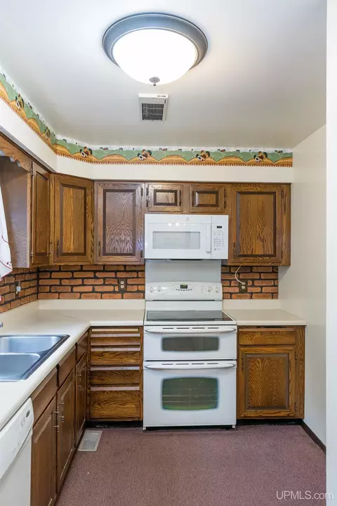 465 Co Rd Ppl, Ishpeming, MI 49849 photo 10
