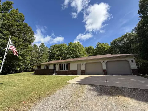 N21800 Co Rd 0, Niagara T-wi, WI 54151