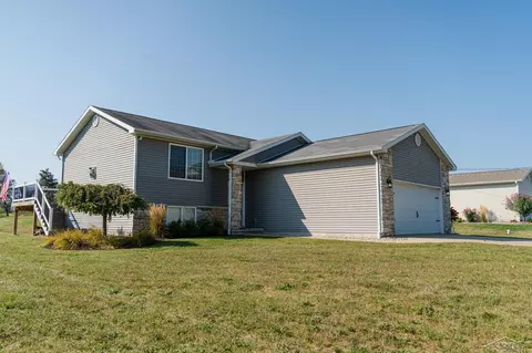 4506 E Millbrook, Mount Pleasant, MI 48858