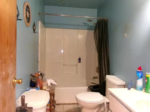Bath - 3191 Pinehurst, Lake, MI 48632 photo 1 of 1