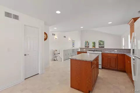 1017 Ridge Vw, Tecumseh, MI 49286 photo 9